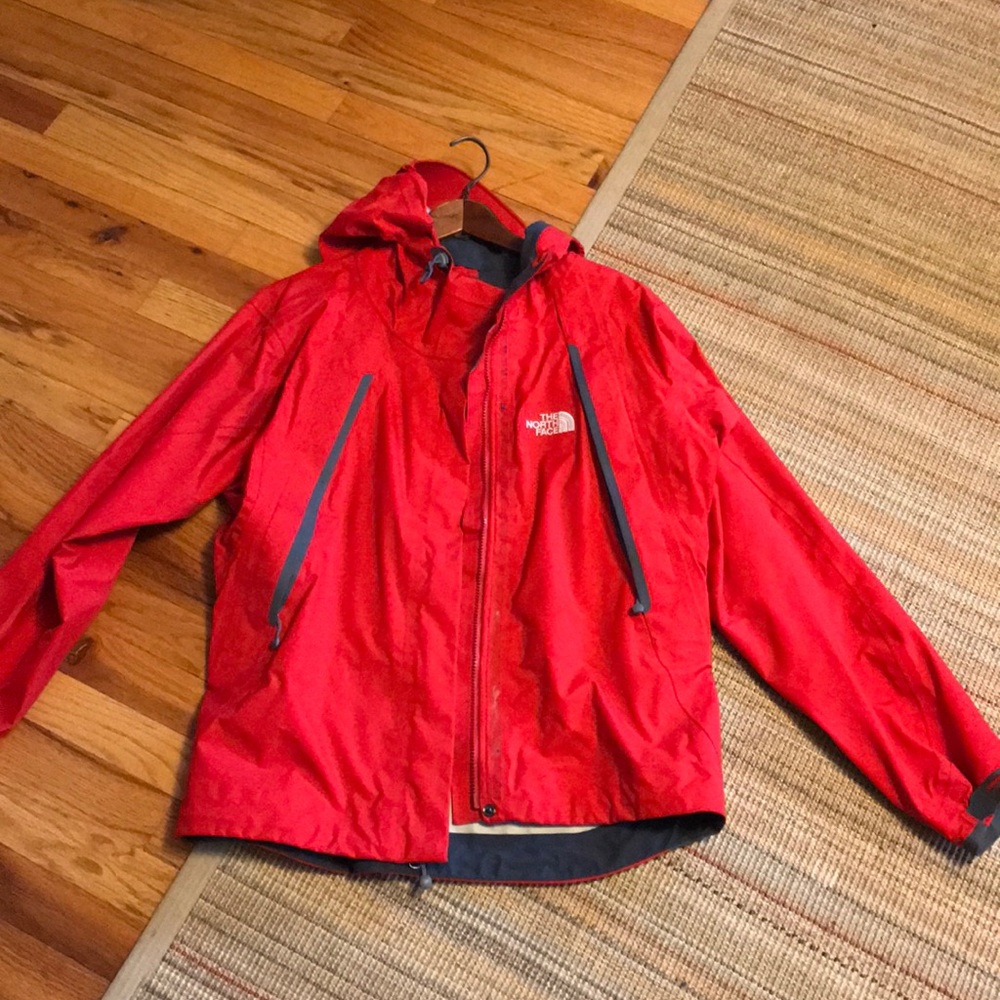 North face summit series Gore-Tex - fantastic red